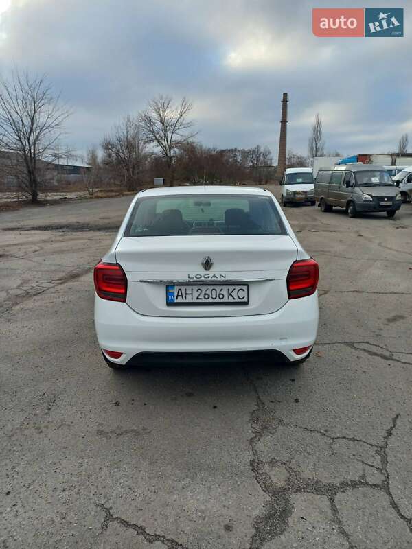 Седан Renault Logan 2017 в Днепре