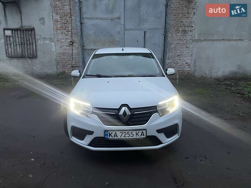 Седан Renault Logan 2017 в Чернигове
