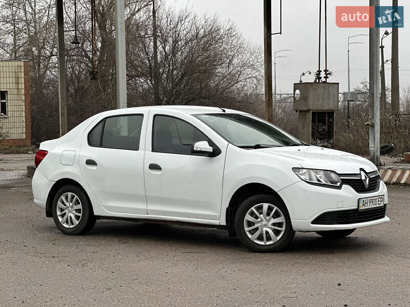 Седан Renault Logan 2013 в Прилуках