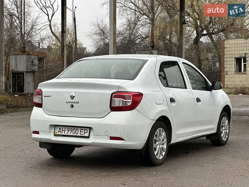 Седан Renault Logan 2013 в Прилуках