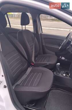 Седан Renault Logan 2021 в Киеве