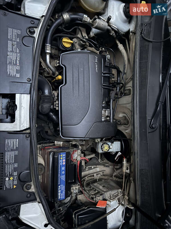 Седан Renault Logan 2015 в Чернівцях фото 3 Седан Renault Logan 2015 в Чернівцях