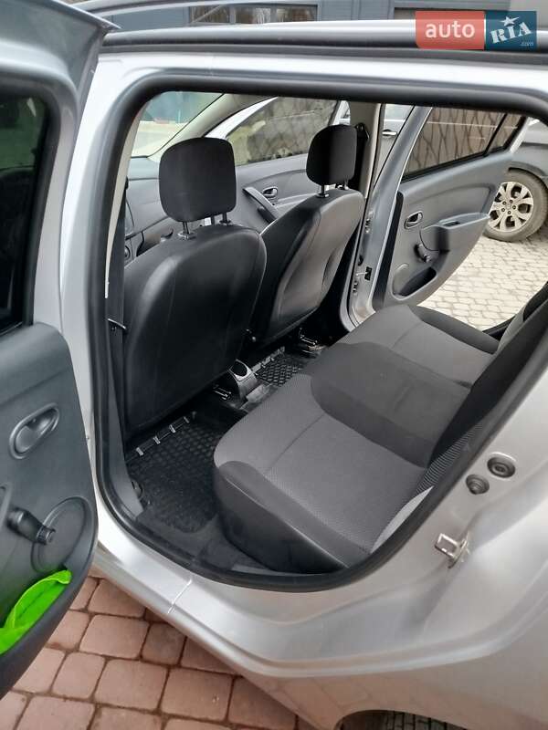 Універсал Renault Logan 2016 в Львові