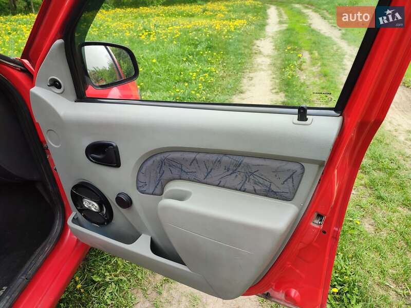 Седан Renault Logan 2009 в Полтаві