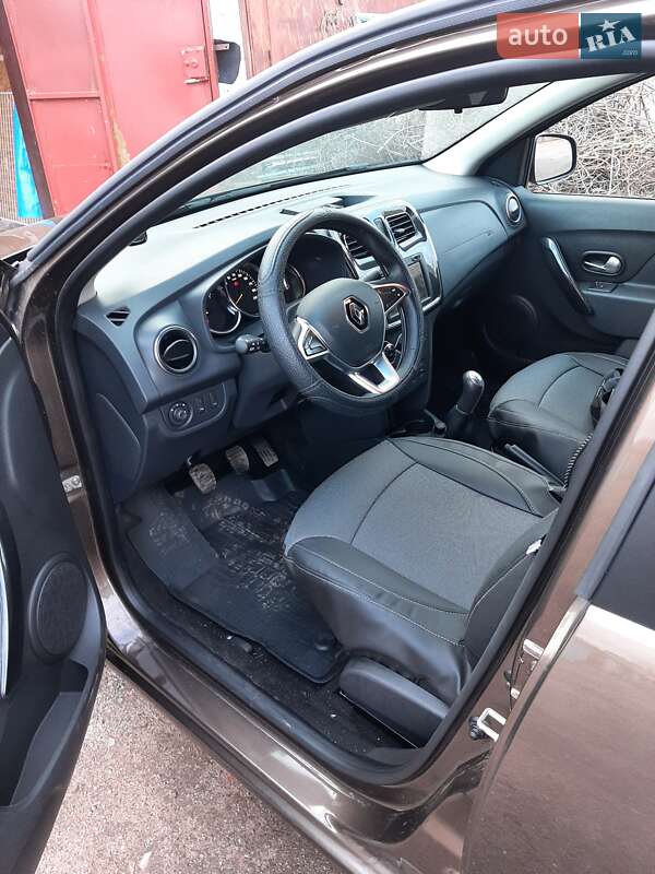 Седан Renault Logan 2021 в Николаеве