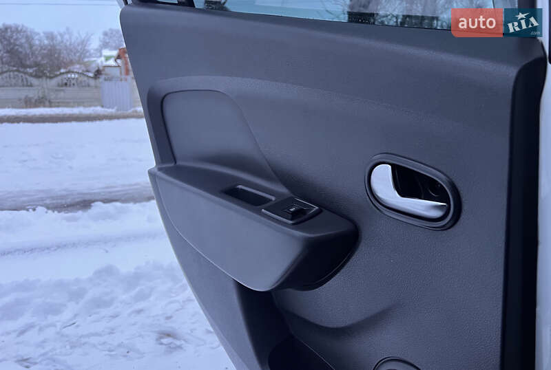 Универсал Renault Logan 2018 в Желтых Водах