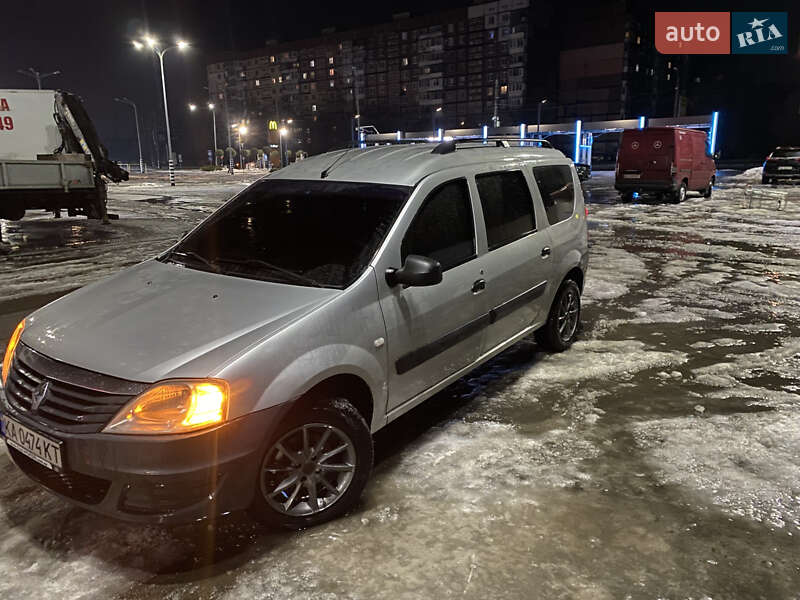 Универсал Renault Logan 2009 в Днепре