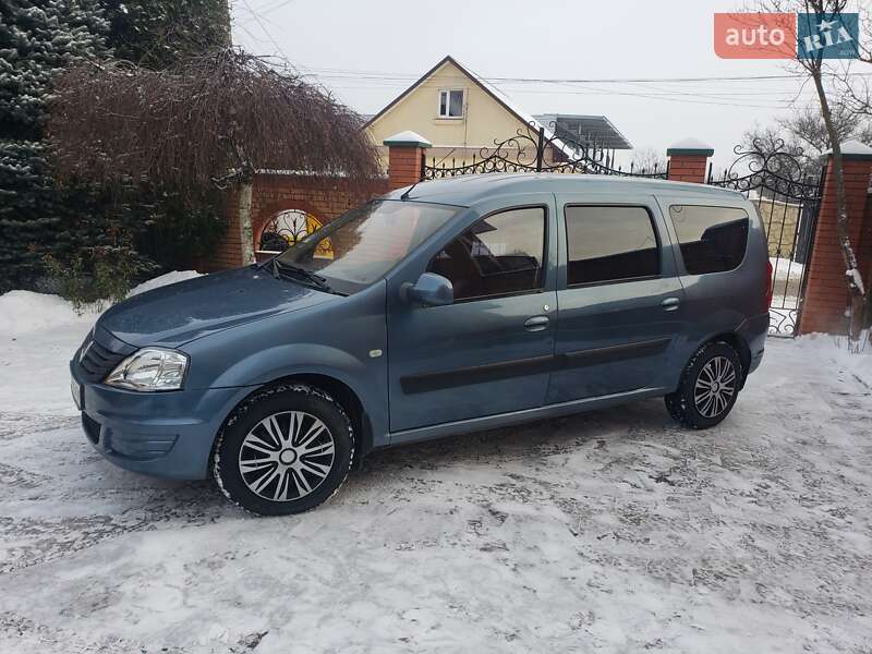 Универсал Renault Logan 2010 в Луцке