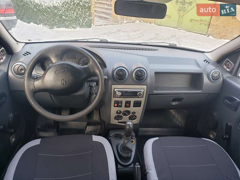 Универсал Renault Logan 2010 в Луцке