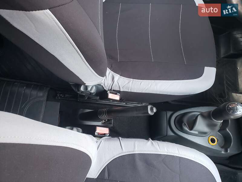 Универсал Renault Logan 2010 в Луцке