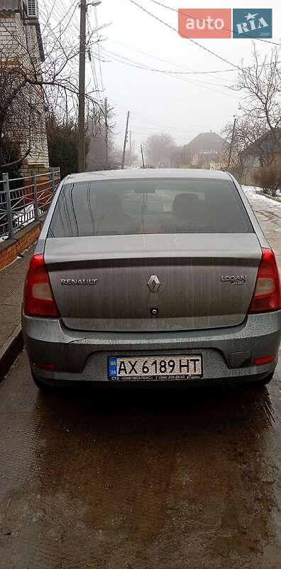 Седан Renault Logan 2010 в Барвенкове