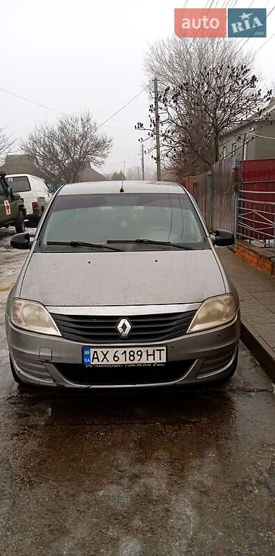 Седан Renault Logan 2010 в Барвенкове