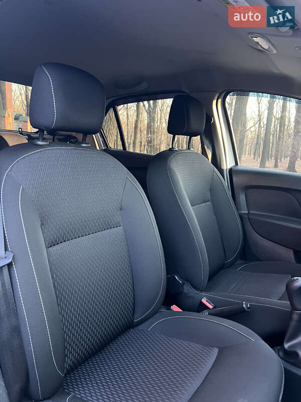 Седан Renault Logan 2017 в Одессе