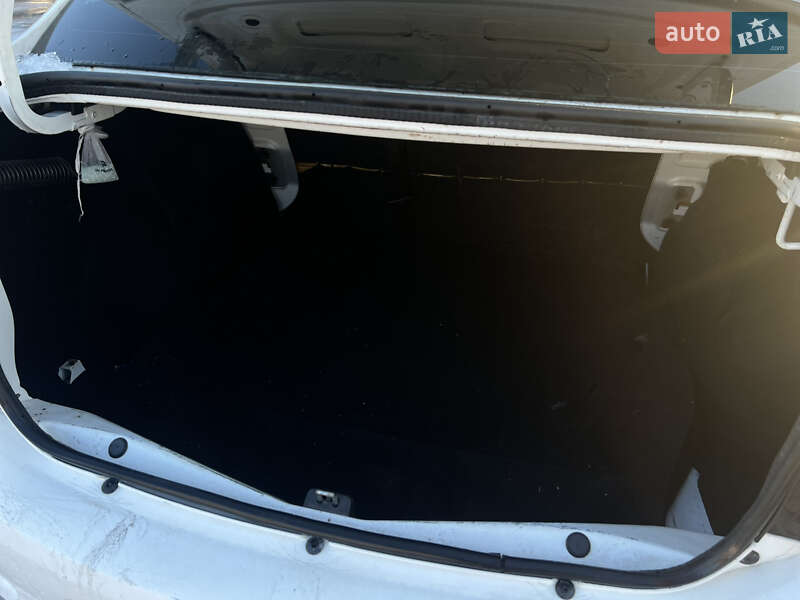 Седан Renault Logan 2016 в Дрогобыче фото 41 Седан Renault Logan 2016 в Дрогобыче