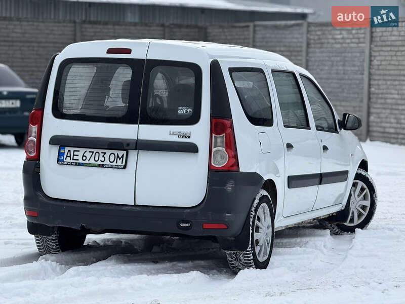 Универсал Renault Logan 2012 в Днепре фото 5 Универсал Renault Logan 2012 в Днепре