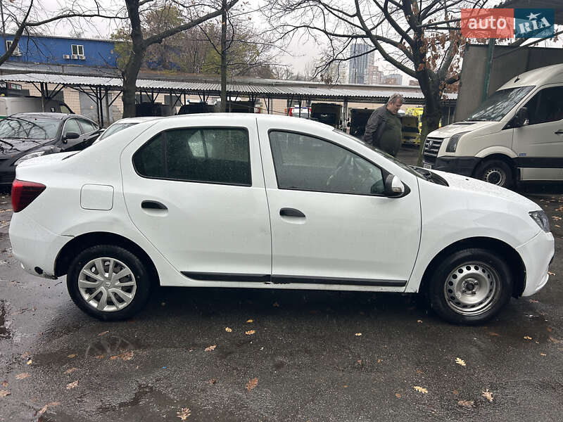 Седан Renault Logan 2020 в Киеве