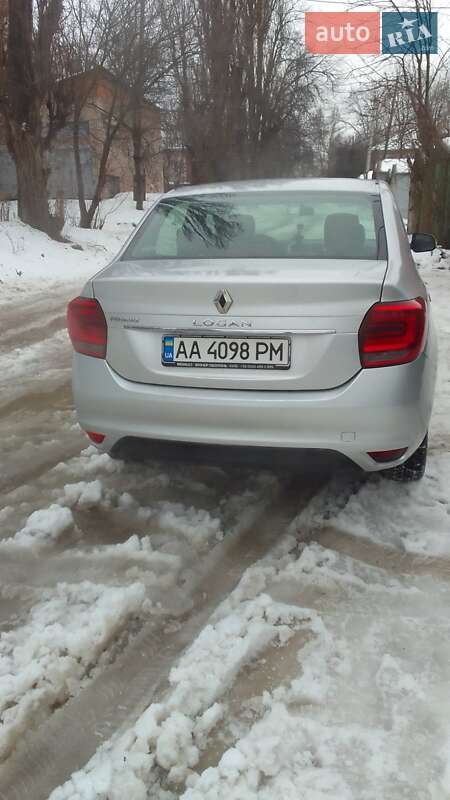 Седан Renault Logan 2017 в Каменец-Подольском