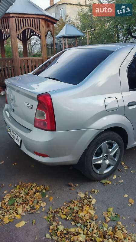 Седан Renault Logan 2010 в Ярмолинцах