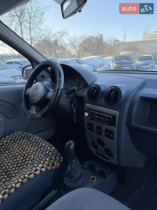 Универсал Renault Logan 2011 в Чернигове фото 18 Универсал Renault Logan 2011 в Чернигове