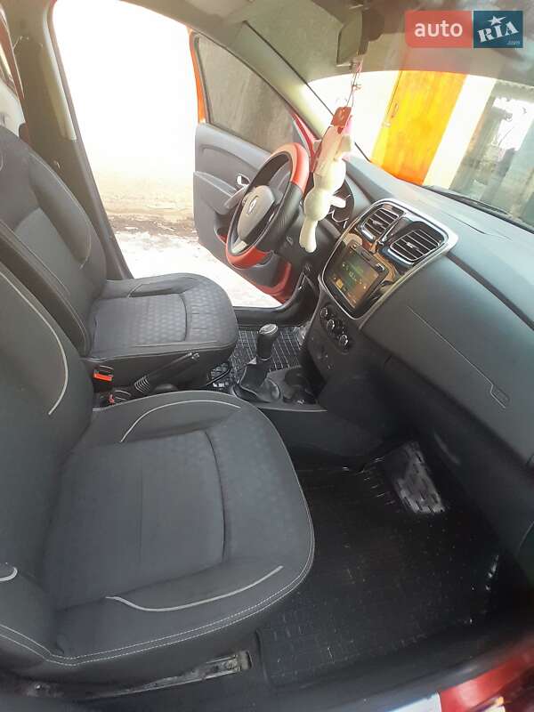 Седан Renault Logan 2013 в Решетиловке фото 2 Седан Renault Logan 2013 в Решетиловке