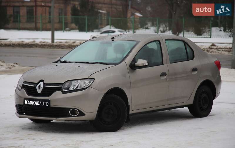 Renault Logan 2013