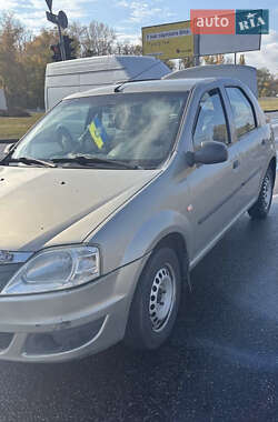 Седан Renault Logan 2011 в Днепре