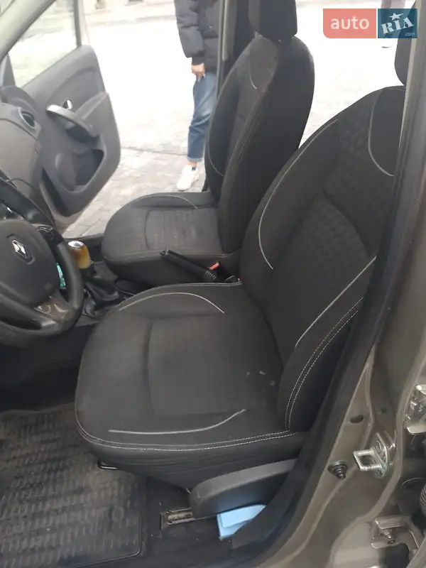 Renault Logan 2014