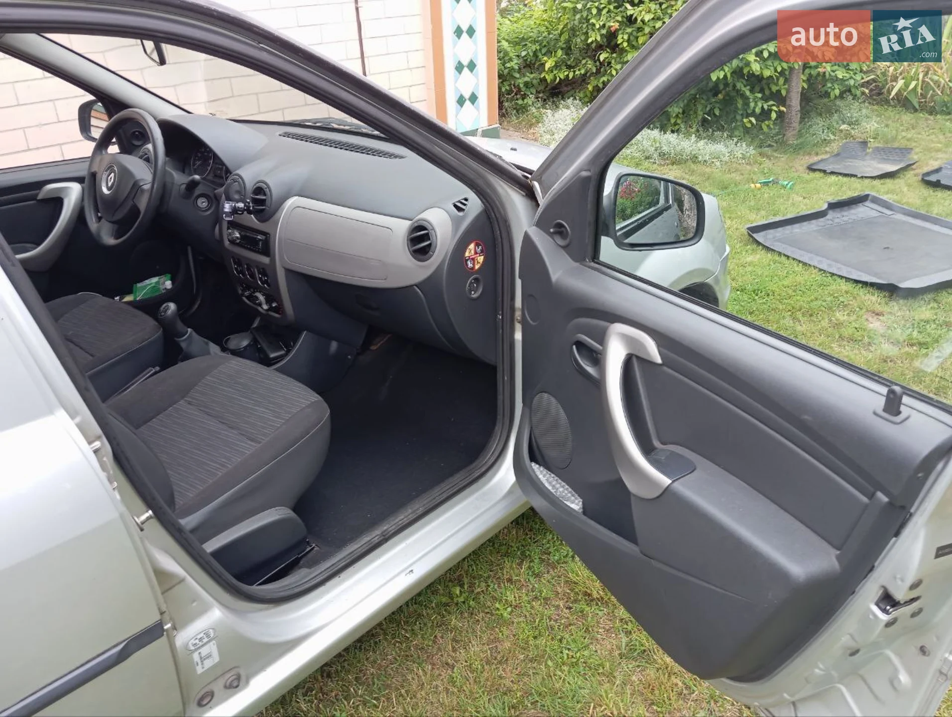 2011 Renault Logan - мініатюра 5