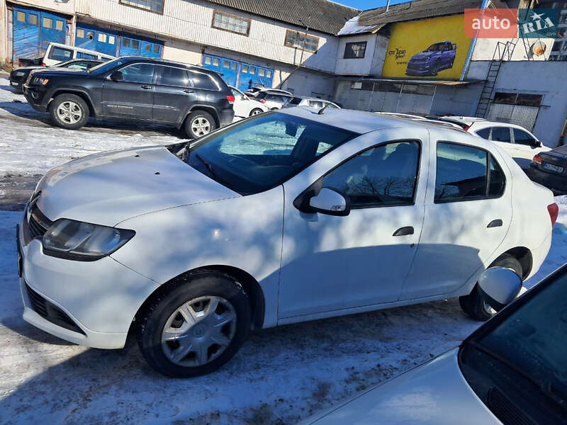 Седан Renault Logan 2016 в Львові