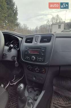 Седан Renault Logan 2016 в Тростянце