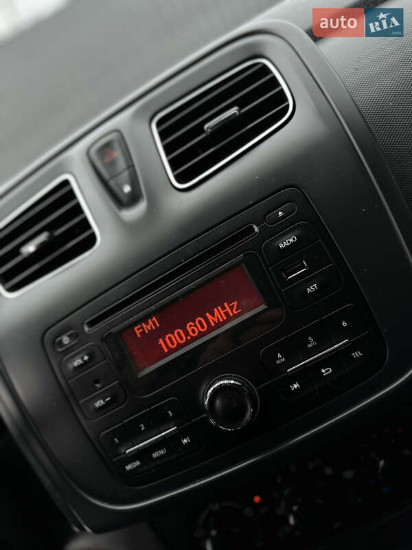 Седан Renault Logan 2016 в Дрогобыче