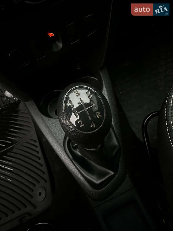 Седан Renault Logan 2016 в Дрогобыче