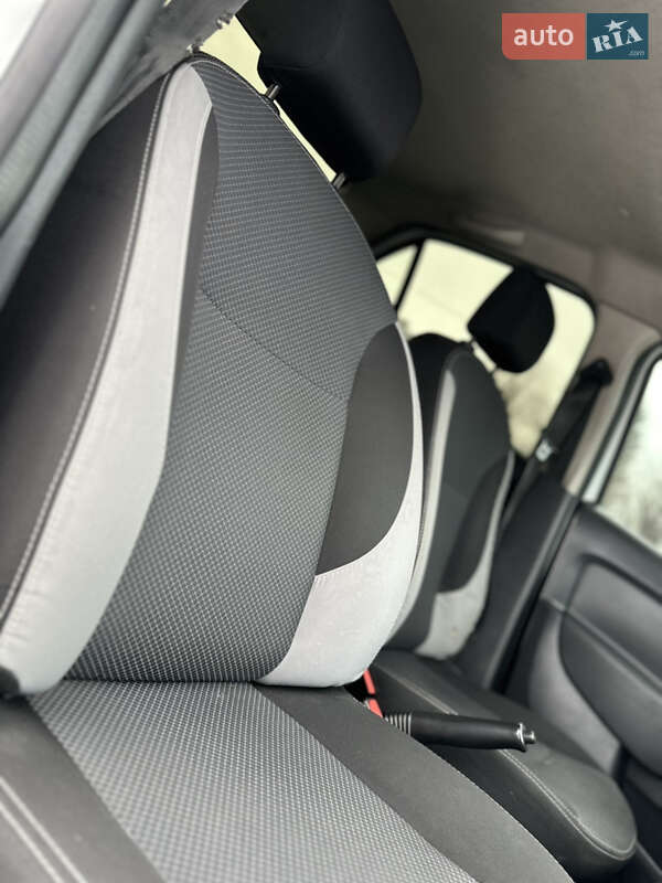 Седан Renault Logan 2016 в Дрогобыче