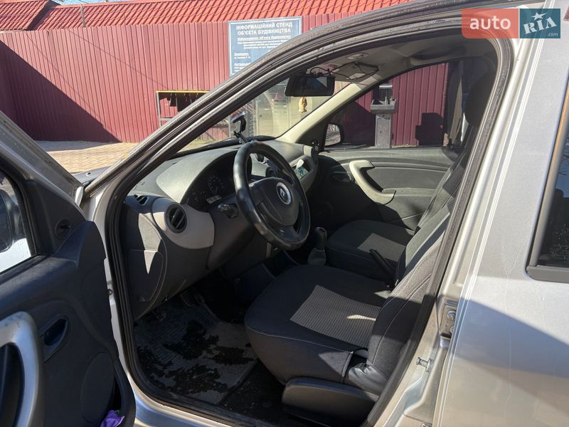 Седан Renault Logan 2009 в Николаеве