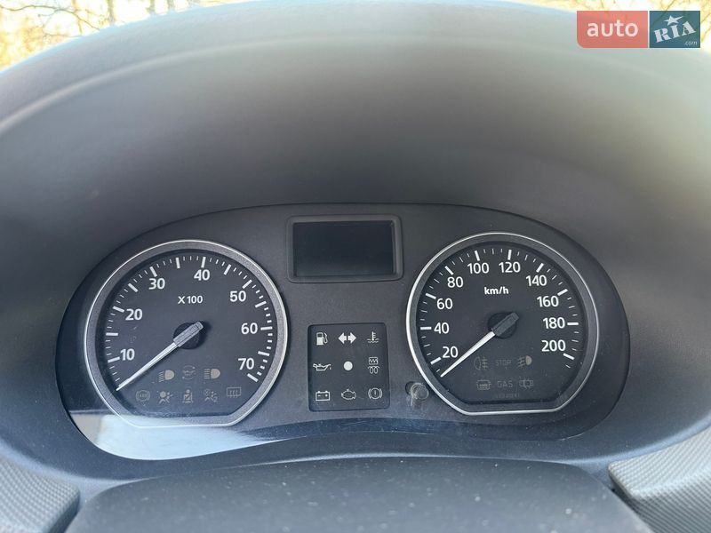 Седан Renault Logan 2010 в Запорожье