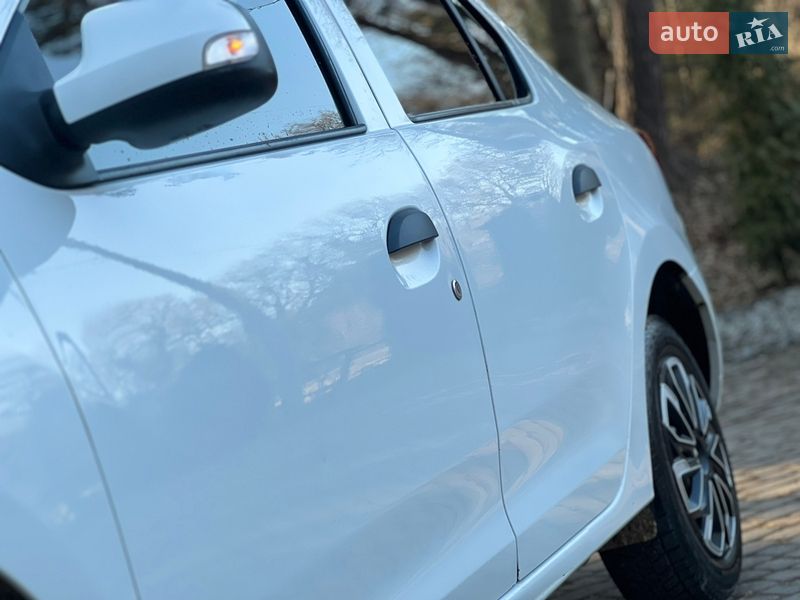 Седан Renault Logan 2016 в Дрогобыче