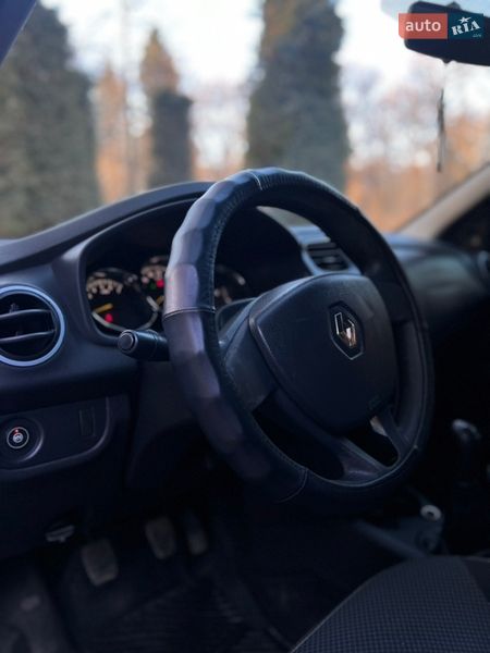 Седан Renault Logan 2016 в Дрогобыче