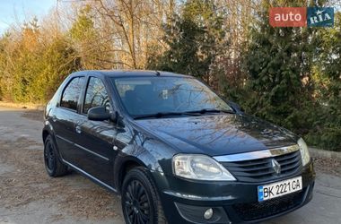 Седан Renault Logan 2010 в Ровно