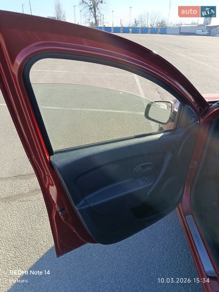 Седан Renault Logan 2013 в Києві