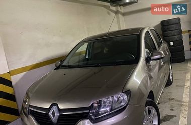 Седан Renault Logan 2014 в Киеве