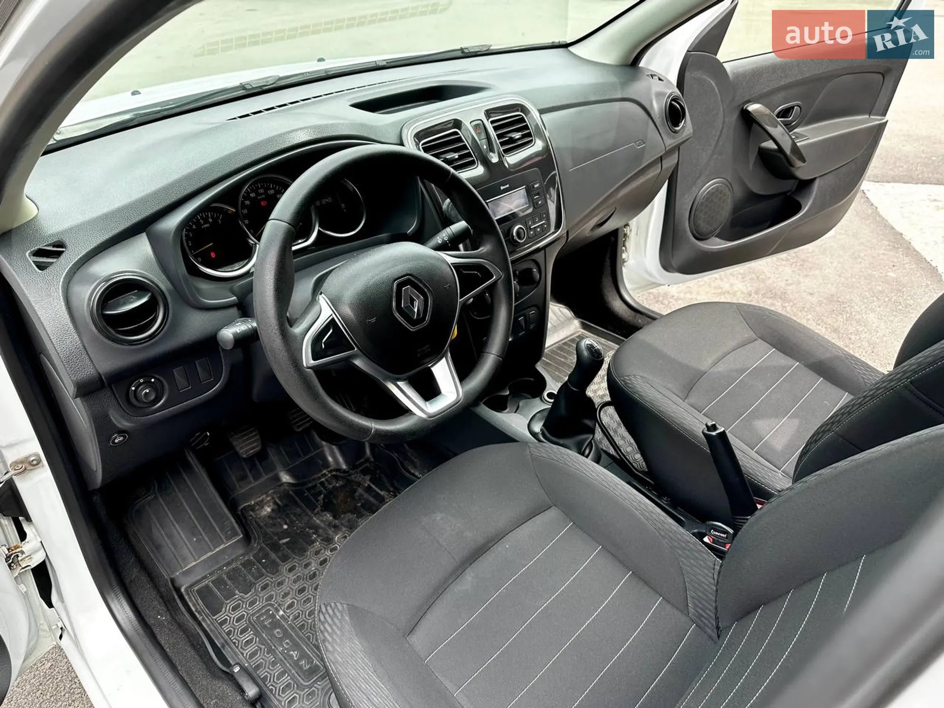 2020 Renault Logan - мініатюра 20