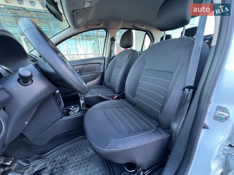 Седан Renault Logan 2021 в Києві