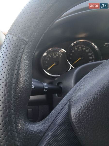 Седан Renault Logan 2013 в Львове