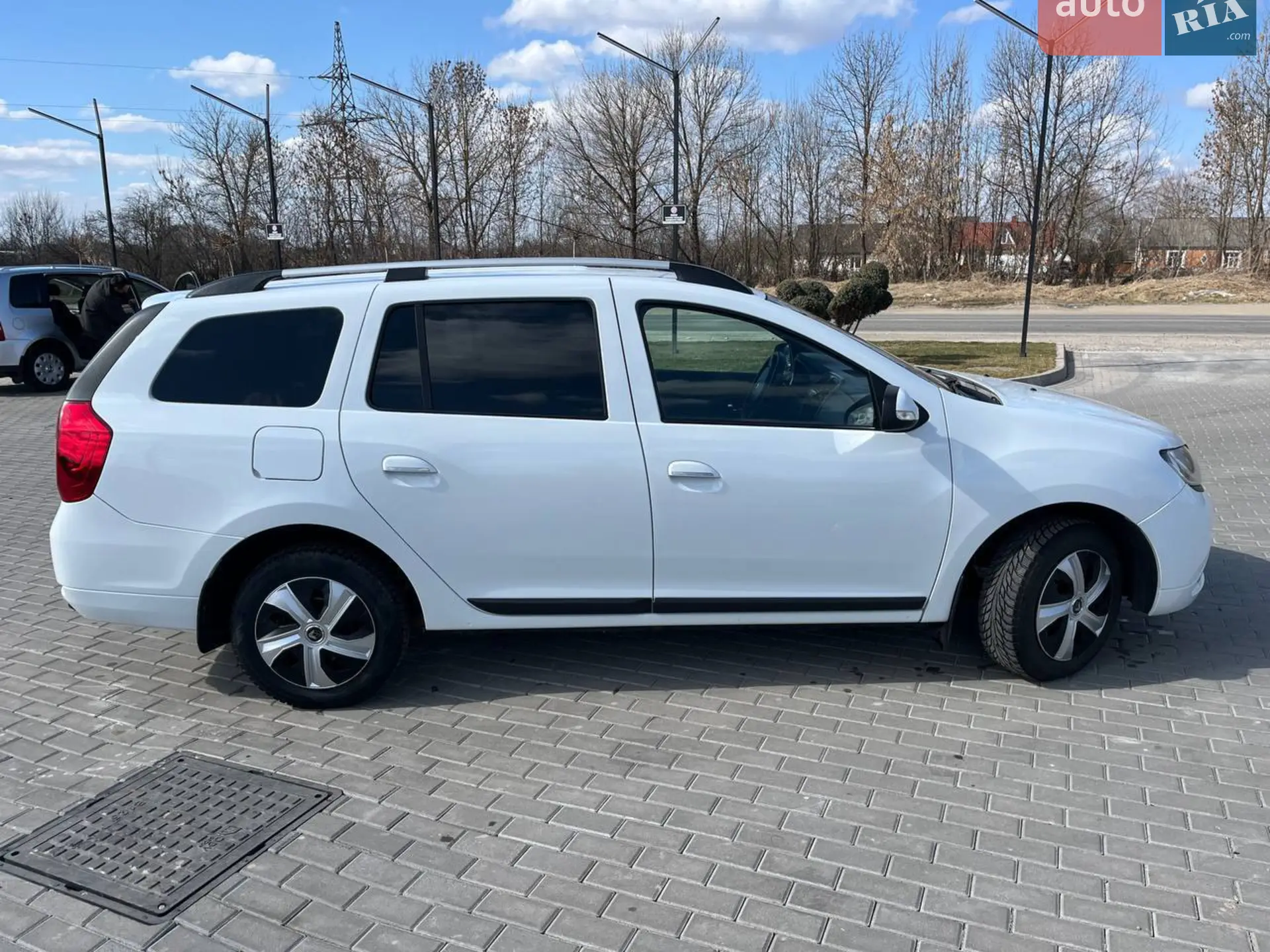 2016 Renault Logan - мініатюра 15