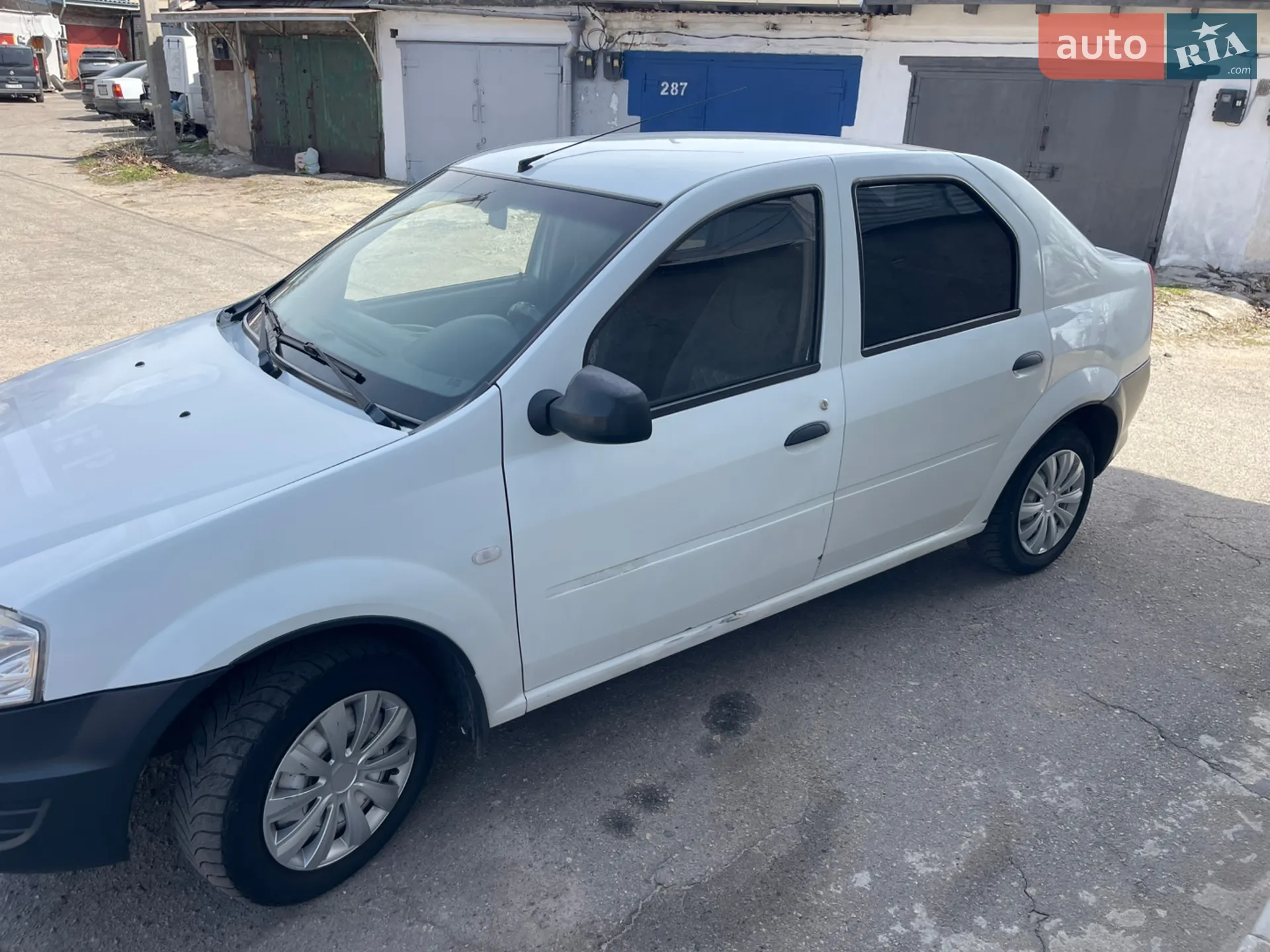 2011 Renault Logan - мініатюра 14