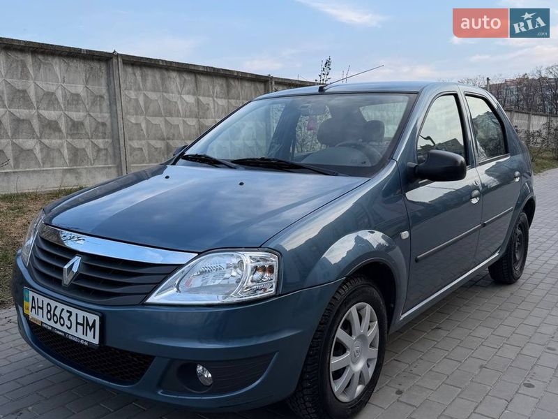 Седан Renault Logan 2011 в Киеве фото Седан Renault Logan 2011 в Киеве
