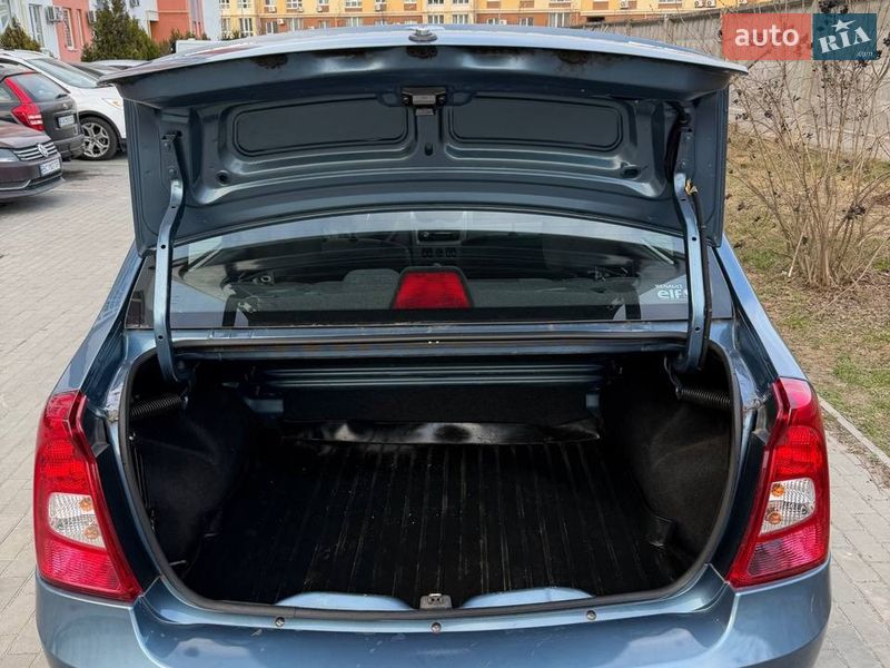 Седан Renault Logan 2011 в Киеве фото 6 Седан Renault Logan 2011 в Киеве