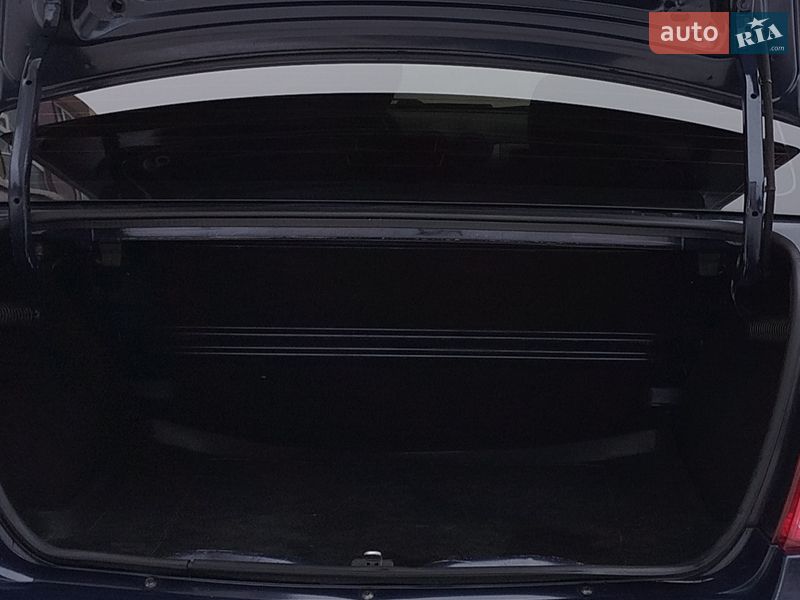 Седан Renault Logan 2011 в Ивано-Франковске