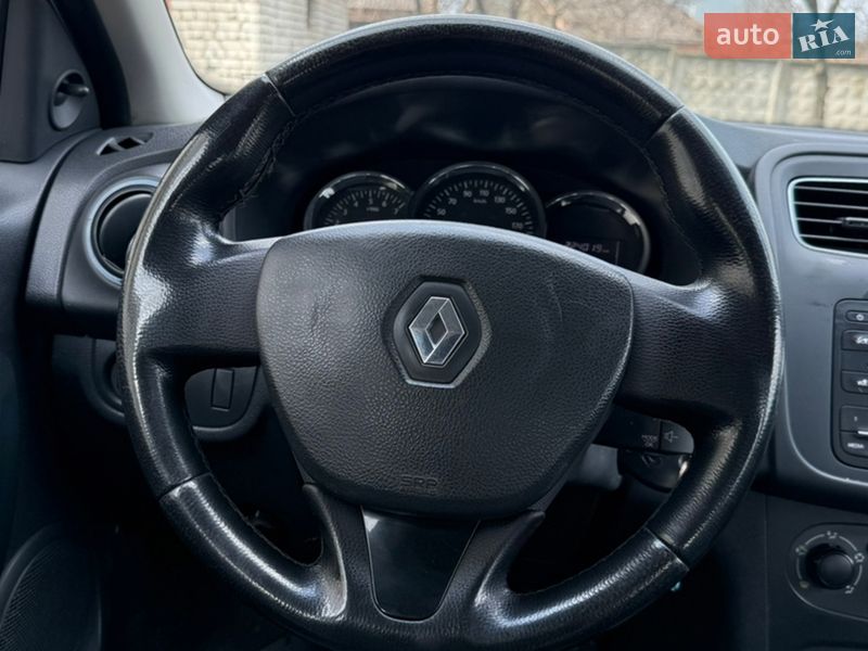 Седан Renault Logan 2015 в Красилове фото 87 Седан Renault Logan 2015 в Красилове