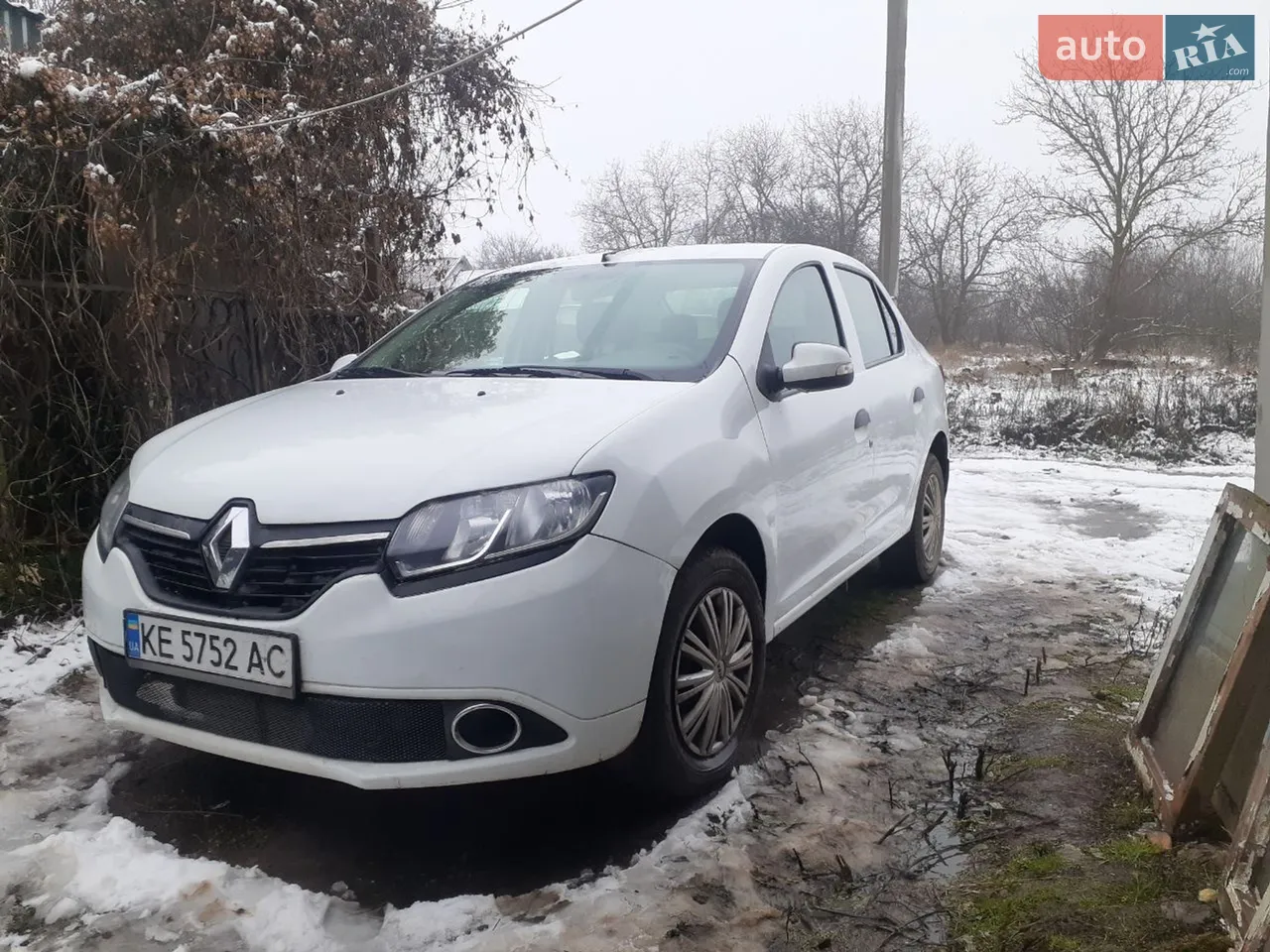 2014 Renault Logan - мініатюра 26